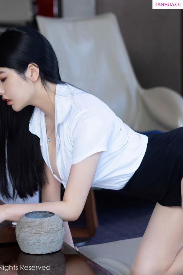 娜露Selena  [XiuRen]高清写真图 2020.06.30 No.2275 娜露Selena第14张图片